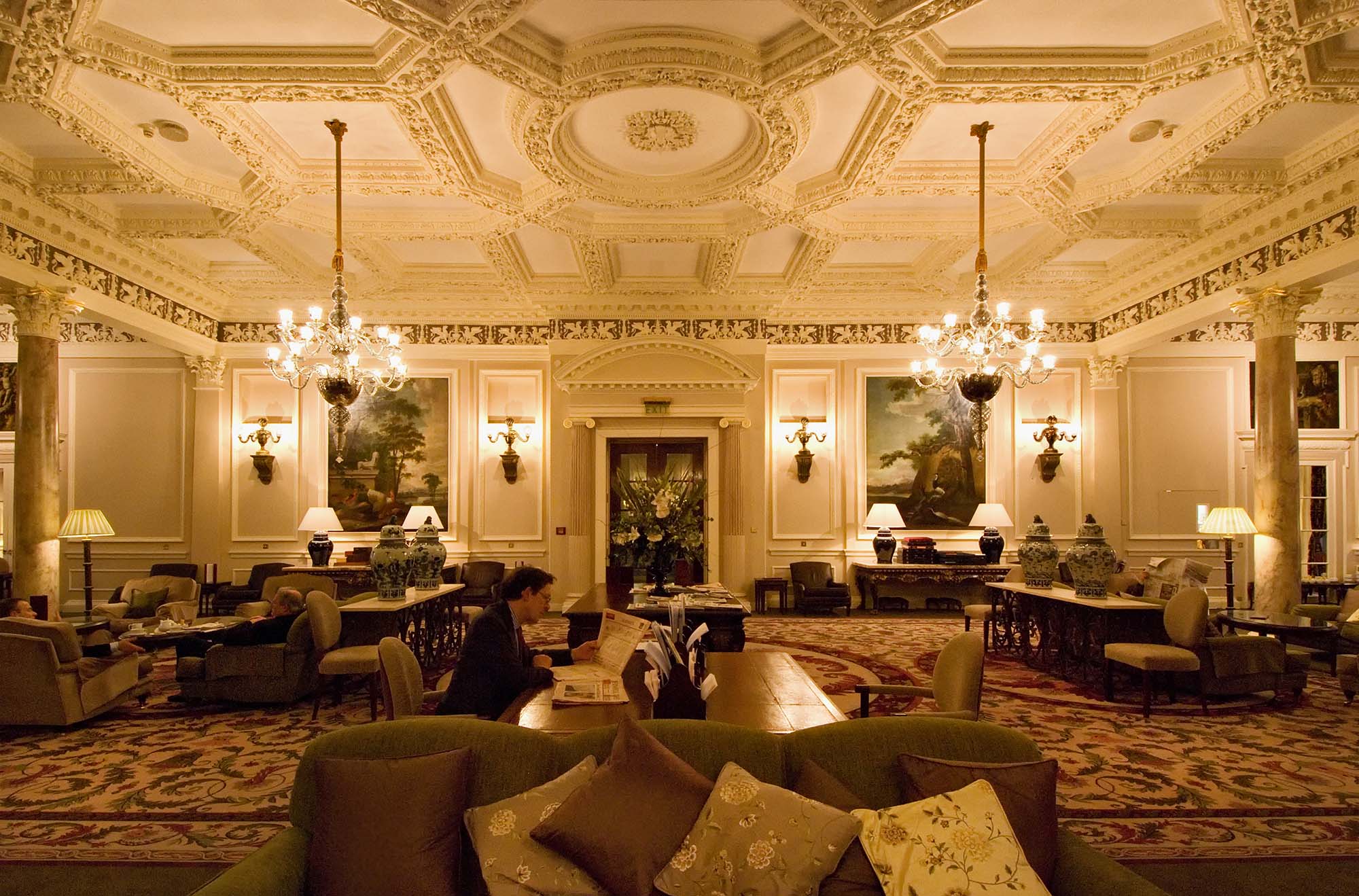 The Royal Automobile Club, London | Lighting Design | Visual Energy